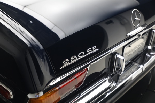Used 1971 Mercedes-Benz 280SE 3.5 Cabriolet for sale $475,000 at Bugatti of Greenwich in Greenwich CT 06830 22