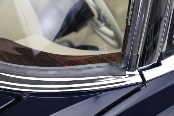 Used 1971 Mercedes-Benz 280SE 3.5 Cabriolet for sale $475,000 at Bugatti of Greenwich in Greenwich CT 06830 27