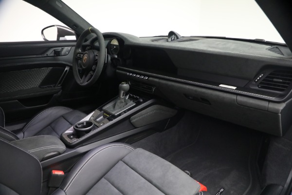 Used 2025 Porsche 911 GT3 RS for sale $479,900 at Bugatti of Greenwich in Greenwich CT 06830 18