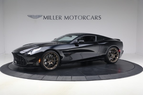 Used 2025 Aston Martin Vanquish for sale $415,900 at Bugatti of Greenwich in Greenwich CT 06830 2