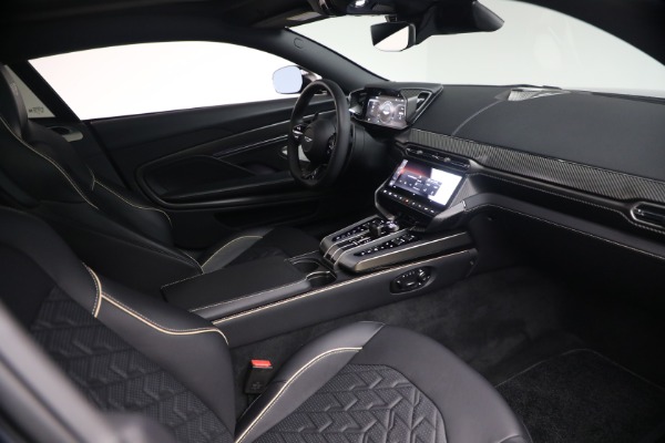 Used 2025 Aston Martin Vanquish for sale $415,900 at Bugatti of Greenwich in Greenwich CT 06830 20