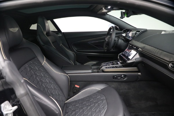 Used 2025 Aston Martin Vanquish for sale $415,900 at Bugatti of Greenwich in Greenwich CT 06830 21