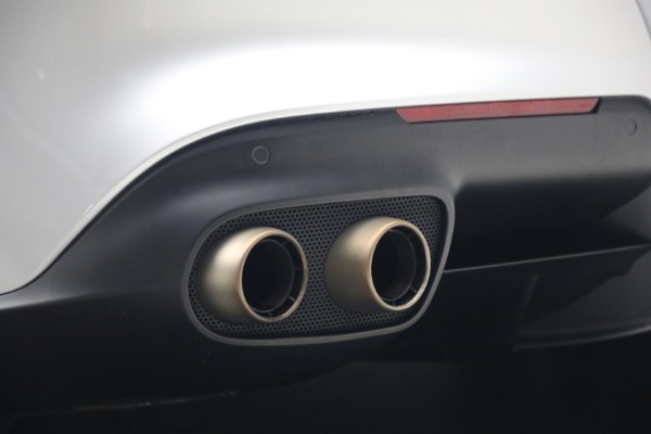 Used 2014 Ferrari F12berlinetta for sale $519,900 at Bugatti of Greenwich in Greenwich CT 06830 26