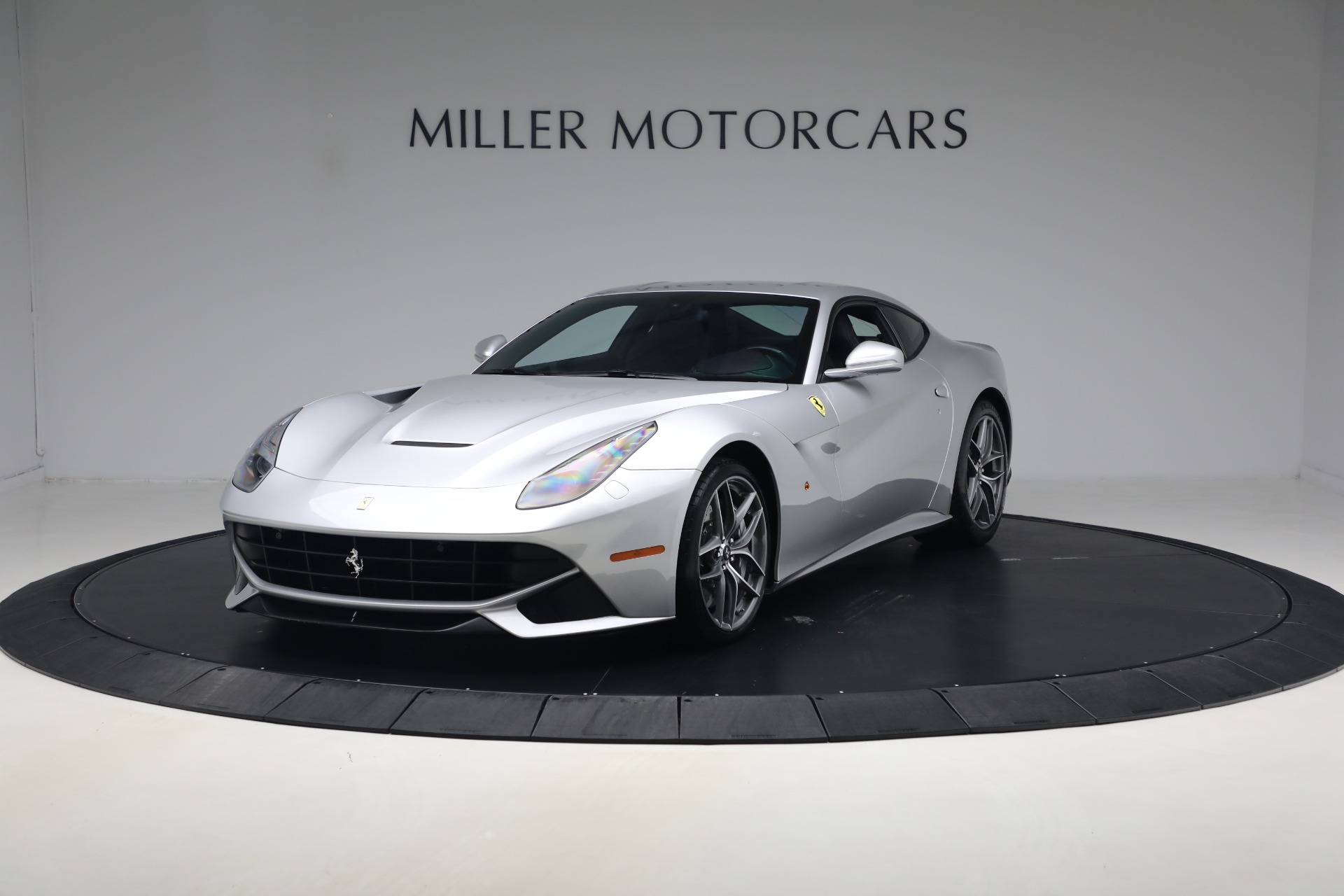 Used 2014 Ferrari F12berlinetta for sale $519,900 at Bugatti of Greenwich in Greenwich CT 06830 1