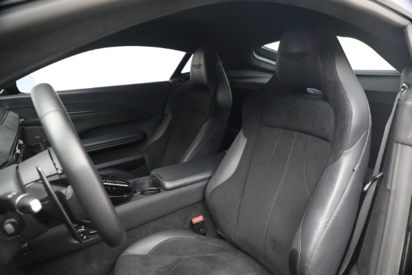 Used 2025 Aston Martin Vantage for sale $187,900 at Bugatti of Greenwich in Greenwich CT 06830 15