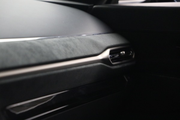Used 2025 Aston Martin Vantage for sale $187,900 at Bugatti of Greenwich in Greenwich CT 06830 23