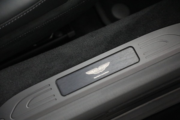 Used 2025 Aston Martin Vantage for sale $187,900 at Bugatti of Greenwich in Greenwich CT 06830 24