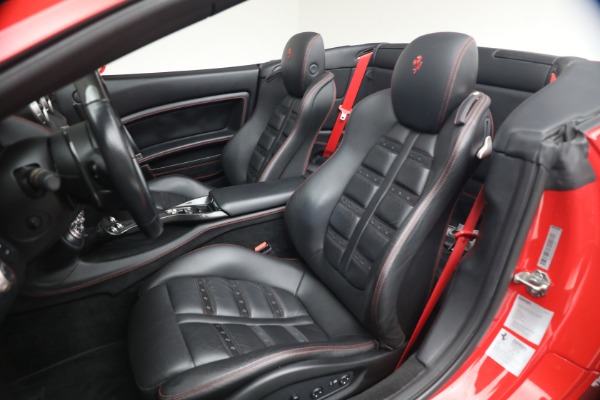 Used 2014 Ferrari California 30 for sale $115,900 at Bugatti of Greenwich in Greenwich CT 06830 16