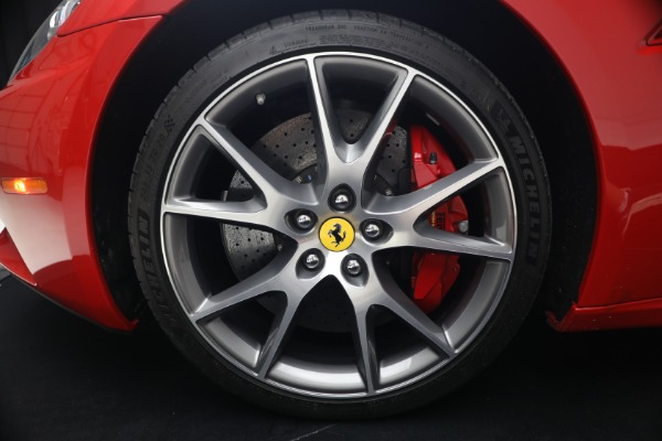 Used 2014 Ferrari California 30 for sale $115,900 at Bugatti of Greenwich in Greenwich CT 06830 28
