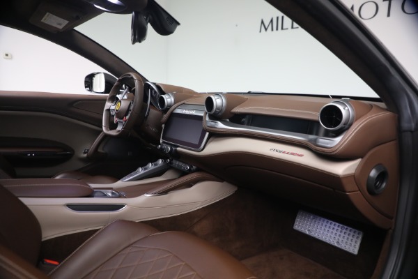 Used 2019 Ferrari GTC4Lusso for sale $259,900 at Bugatti of Greenwich in Greenwich CT 06830 16