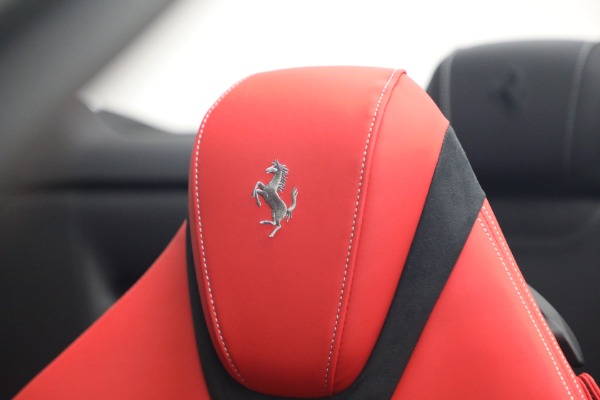 Used 2026 Ferrari Roma Spider for sale $309,900 at Bugatti of Greenwich in Greenwich CT 06830 20