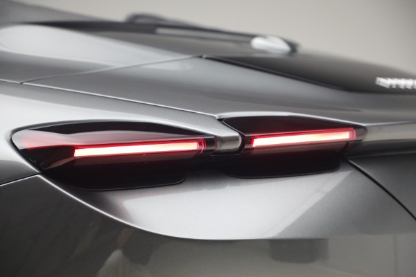 Used 2026 Ferrari Roma Spider for sale $309,900 at Bugatti of Greenwich in Greenwich CT 06830 25