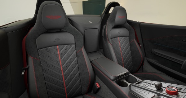 New 2026 Aston Martin Vantage S Roadster for sale $268,000 at Bugatti of Greenwich in Greenwich CT 06830 12
