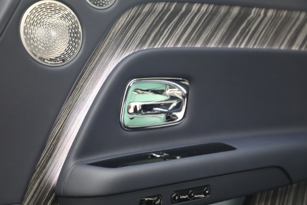 Used 2024 Rolls-Royce Spectre for sale $345,900 at Bugatti of Greenwich in Greenwich CT 06830 26