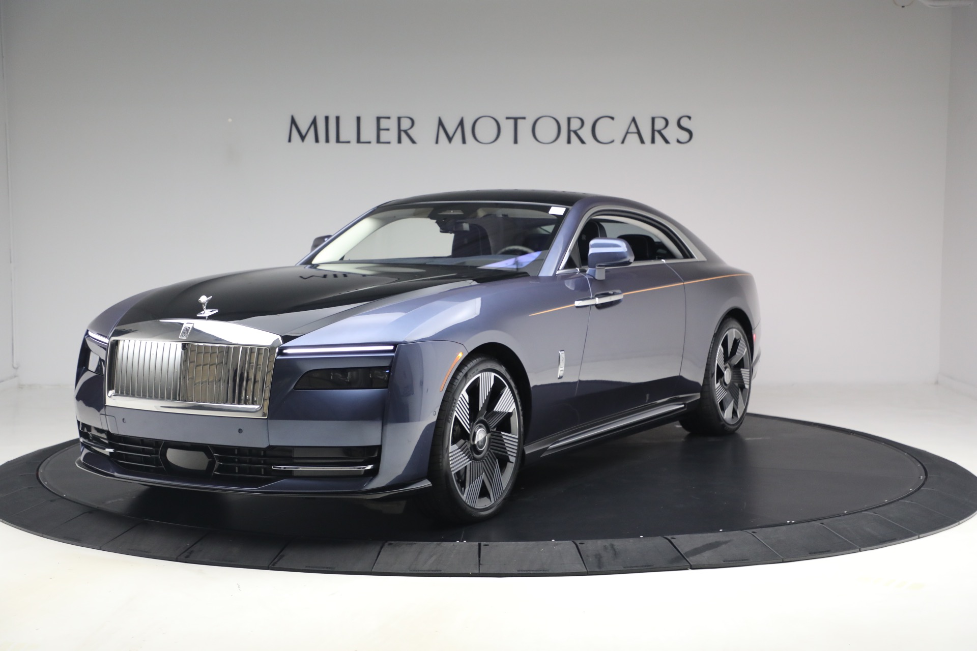 Used 2024 Rolls-Royce Spectre for sale $345,900 at Bugatti of Greenwich in Greenwich CT 06830 1