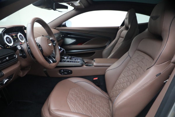 Used 2025 Aston Martin Vanquish for sale $429,900 at Bugatti of Greenwich in Greenwich CT 06830 21