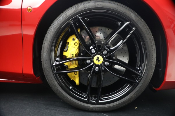 Used 2019 Ferrari 488 Spider for sale $419,900 at Bugatti of Greenwich in Greenwich CT 06830 26