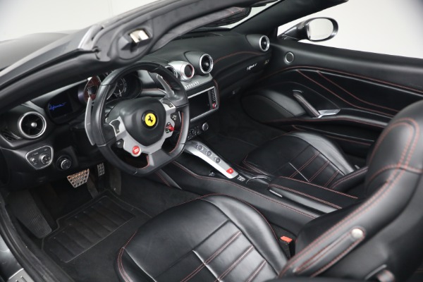 Used 2015 Ferrari California T for sale $139,900 at Bugatti of Greenwich in Greenwich CT 06830 14