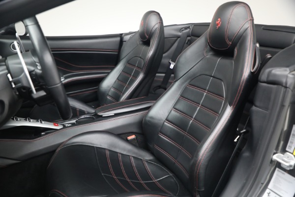 Used 2015 Ferrari California T for sale $139,900 at Bugatti of Greenwich in Greenwich CT 06830 16