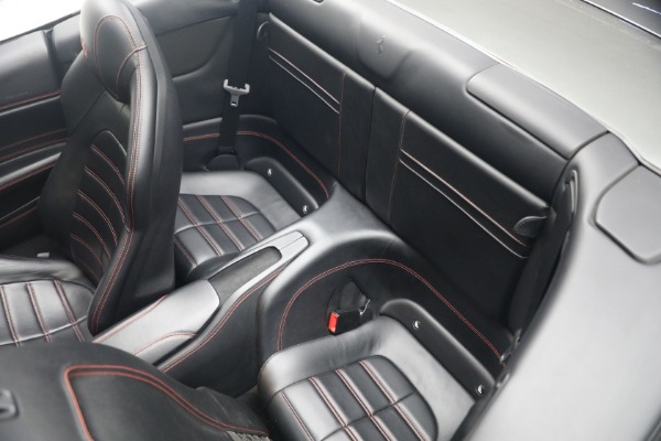 Used 2015 Ferrari California T for sale $139,900 at Bugatti of Greenwich in Greenwich CT 06830 17