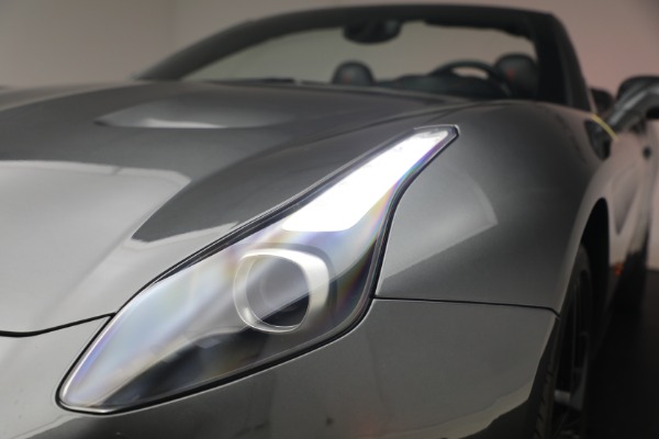Used 2015 Ferrari California T for sale $139,900 at Bugatti of Greenwich in Greenwich CT 06830 26