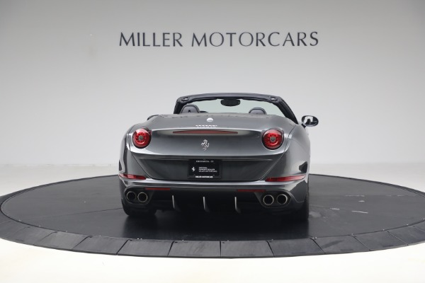 Used 2015 Ferrari California T for sale $139,900 at Bugatti of Greenwich in Greenwich CT 06830 7