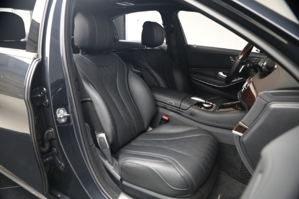 Used 2019 Mercedes-Benz S-Class S 560 4MATIC for sale $49,900 at Bugatti of Greenwich in Greenwich CT 06830 17