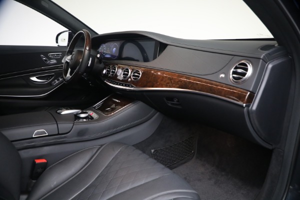 Used 2019 Mercedes-Benz S-Class S 560 4MATIC for sale $49,900 at Bugatti of Greenwich in Greenwich CT 06830 18