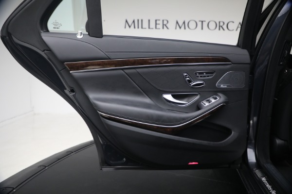 Used 2019 Mercedes-Benz S-Class S 560 4MATIC for sale $49,900 at Bugatti of Greenwich in Greenwich CT 06830 27